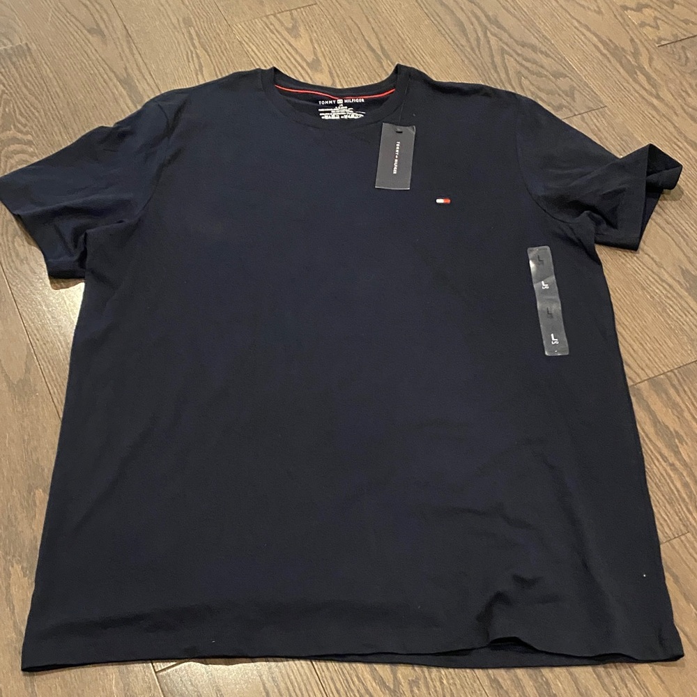 Tommy Hilfiger Men's Classic Navy Tee